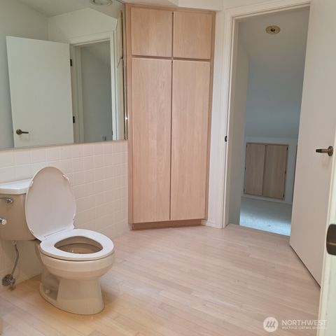 2417 Greenhaven Place NW, Bremerton, WA 98312