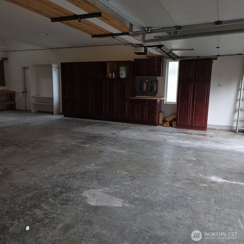 2417 Greenhaven Place NW, Bremerton, WA 98312