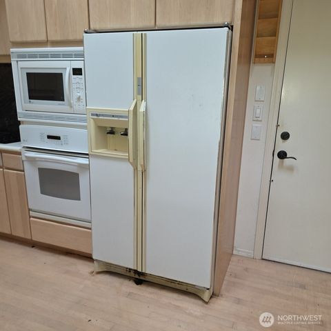 2417 Greenhaven Place NW, Bremerton, WA 98312