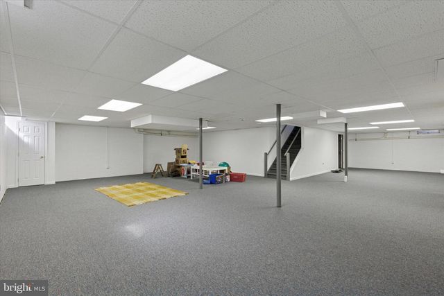 15 EASTGATE DR, Phoenixville, PA 19460