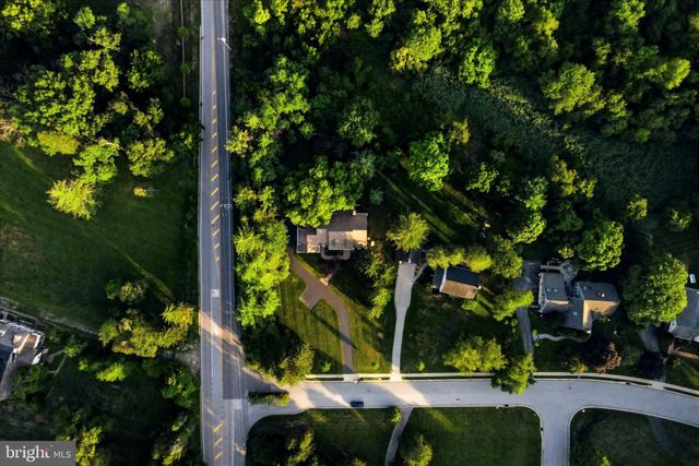 15 EASTGATE DR, Phoenixville, PA 19460