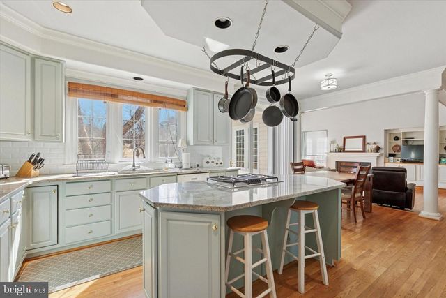 15 EASTGATE DR, Phoenixville, PA 19460