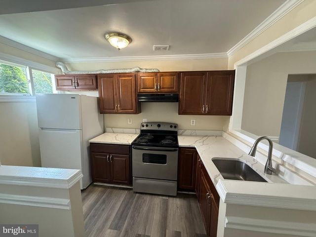 7700 OXMAN RD, Landover, MD 20785