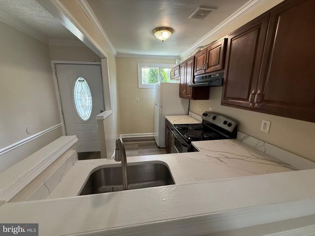 7700 OXMAN RD, Landover, MD 20785
