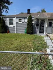 7700 OXMAN RD, Landover, MD 20785