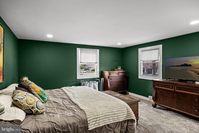 6104 WALNUT AVE, Pennsauken, NJ 08109