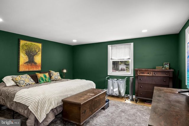 6104 WALNUT AVE, Pennsauken, NJ 08109