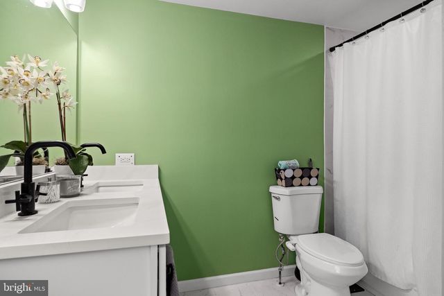 6104 WALNUT AVE, Pennsauken, NJ 08109