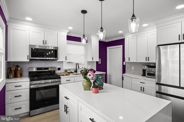 6104 WALNUT AVE, Pennsauken, NJ 08109
