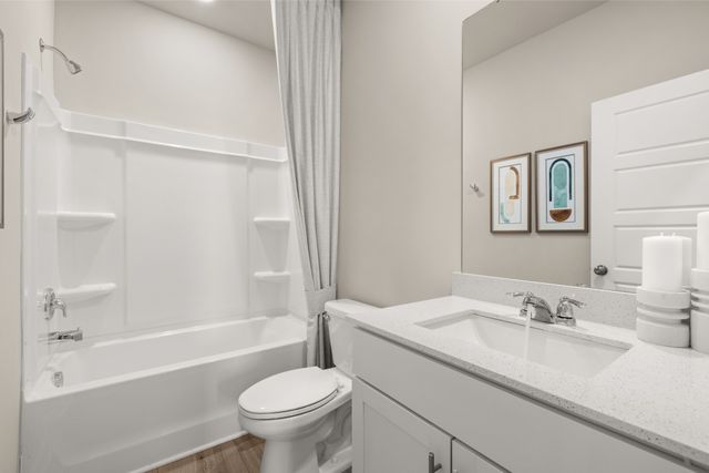 42 Torrey Pines Ln, Lebanon, TN 37087