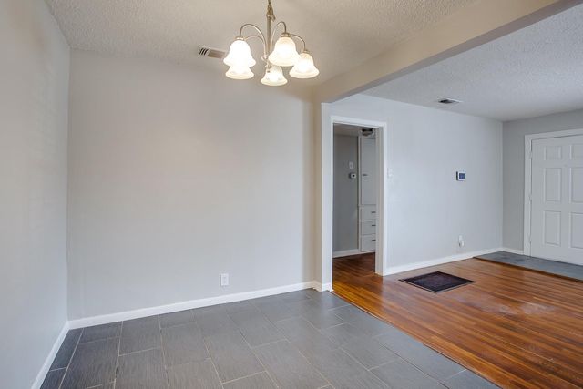 2706 36th Street, Lubbock, TX 79413