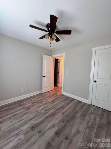 792 Harris Avenue NW, Valdese, NC 28690