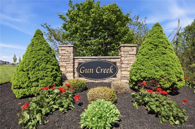 155 Sandstone Circle, Grand Island, NY 14072