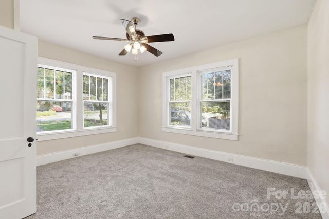 525 W Third Avenue, Gastonia, NC 28052