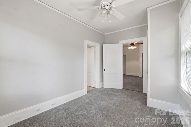 525 W Third Avenue, Gastonia, NC 28052