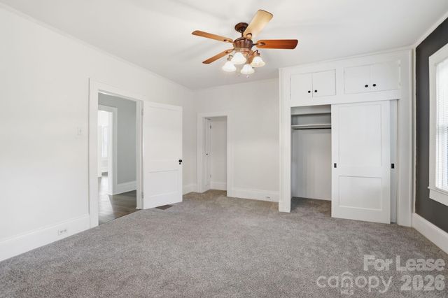 525 W Third Avenue, Gastonia, NC 28052