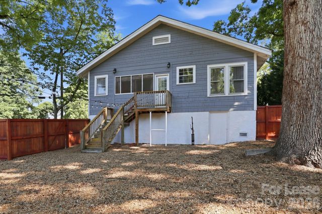 525 W Third Avenue, Gastonia, NC 28052