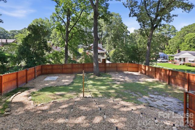 525 W Third Avenue, Gastonia, NC 28052