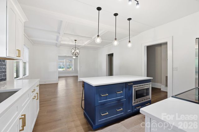 525 W Third Avenue, Gastonia, NC 28052