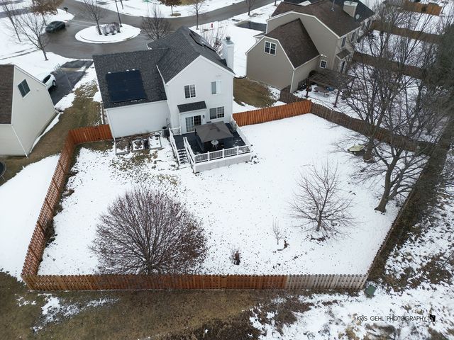 451 W Waterbury Drive, Round Lake, IL 60073