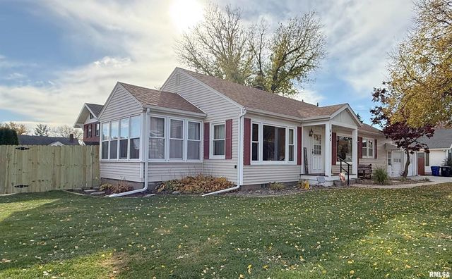 640 32ND Avenue, Moline, IL 61265