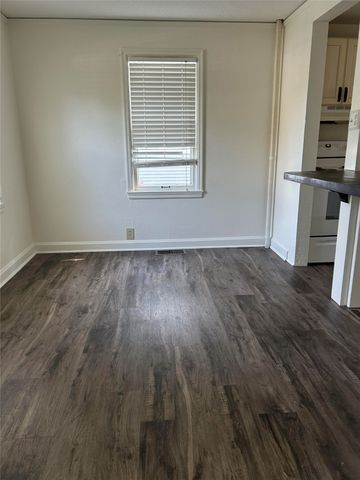 221 N Franklin Avenue, Ames, IA 50014