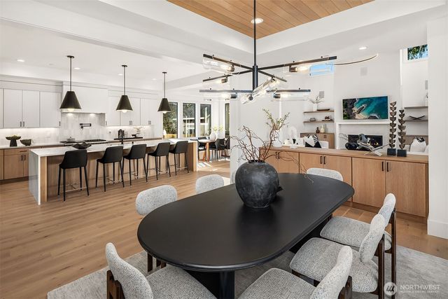 12525 NE 75th Street, Kirkland, WA 98033