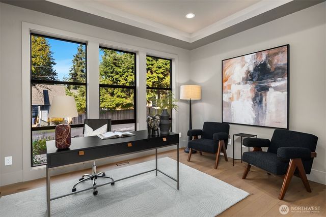 12525 NE 75th Street, Kirkland, WA 98033