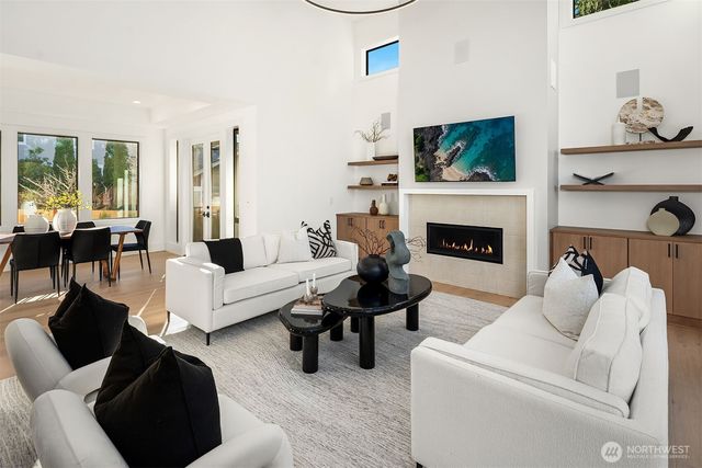 12525 NE 75th Street, Kirkland, WA 98033