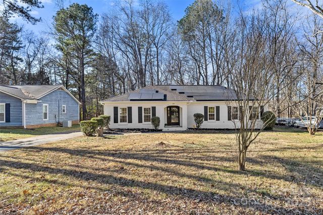 429 Sunnywood Lane, Charlotte, NC 28270