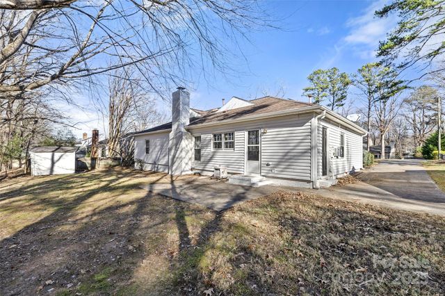 429 Sunnywood Lane, Charlotte, NC 28270