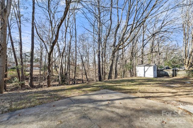 429 Sunnywood Lane, Charlotte, NC 28270