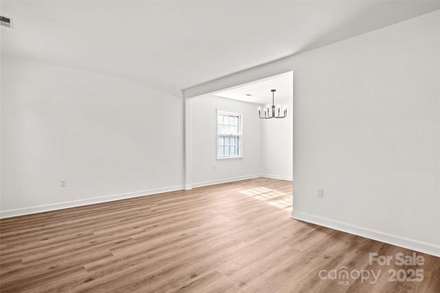 429 Sunnywood Lane, Charlotte, NC 28270