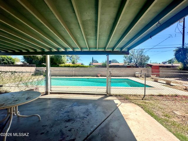 5962 E 25th Street, Tucson, AZ 85711