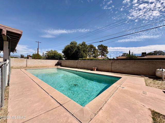 5962 E 25th Street, Tucson, AZ 85711