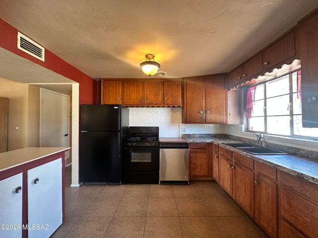 5962 E 25th Street, Tucson, AZ 85711
