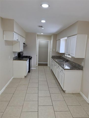 6144 Doulton Drive, Houston, TX 77033