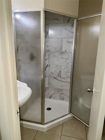 6144 Doulton Drive, Houston, TX 77033