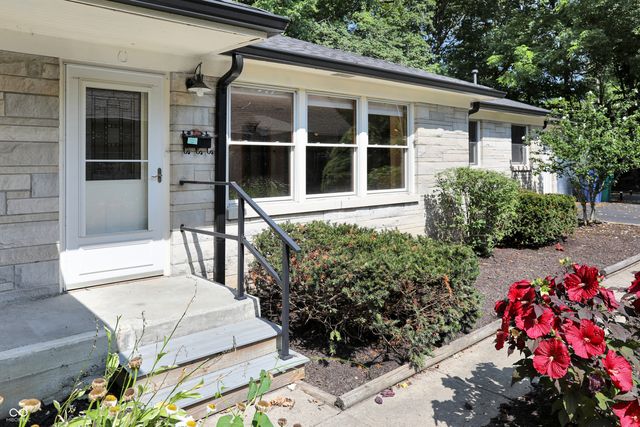 760 W Pine Street, Zionsville, IN 46077