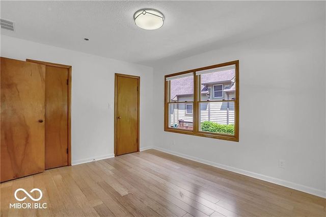 760 W Pine Street, Zionsville, IN 46077