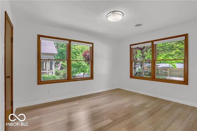 760 W Pine Street, Zionsville, IN 46077