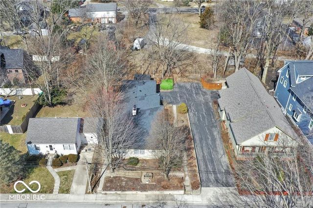 760 W Pine Street, Zionsville, IN 46077
