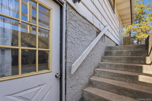 103 Timberline Drive, Brentwood, NY 11717