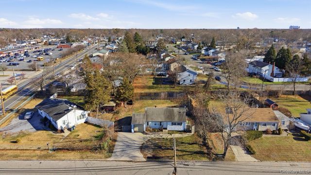 103 Timberline Drive, Brentwood, NY 11717