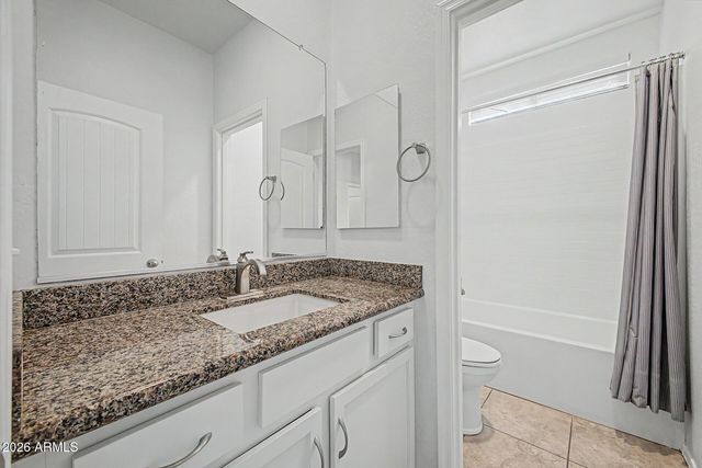 17155 W SELDON Lane, Waddell, AZ 85355