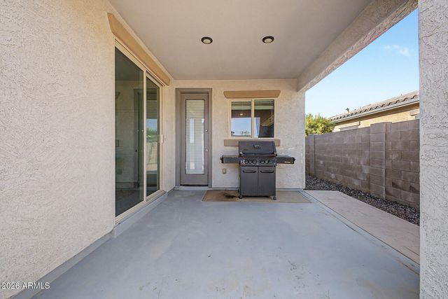 17155 W SELDON Lane, Waddell, AZ 85355