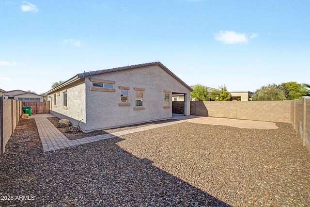 17155 W SELDON Lane, Waddell, AZ 85355
