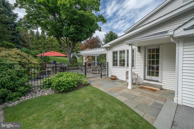 495 WINSTON WAY WAY, Berwyn, PA 19312