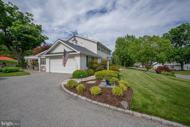 495 WINSTON WAY WAY, Berwyn, PA 19312