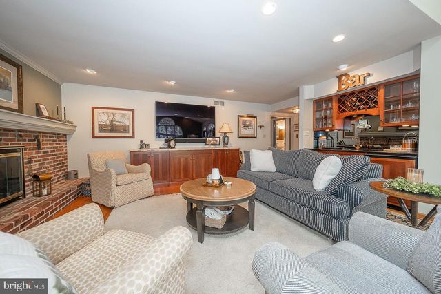 495 WINSTON WAY WAY, Berwyn, PA 19312
